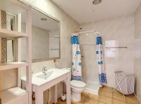 Granada Ii Apartment